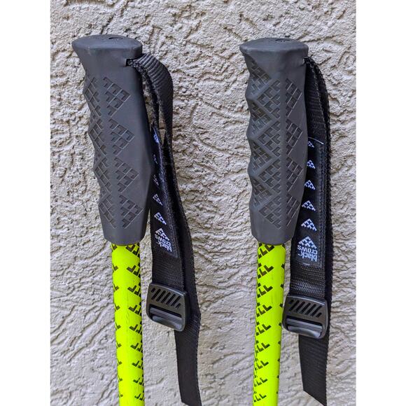 Black Crows Meta Ski Poles | 125 cm 50" | Neon Yellow - Picture 3 of 8